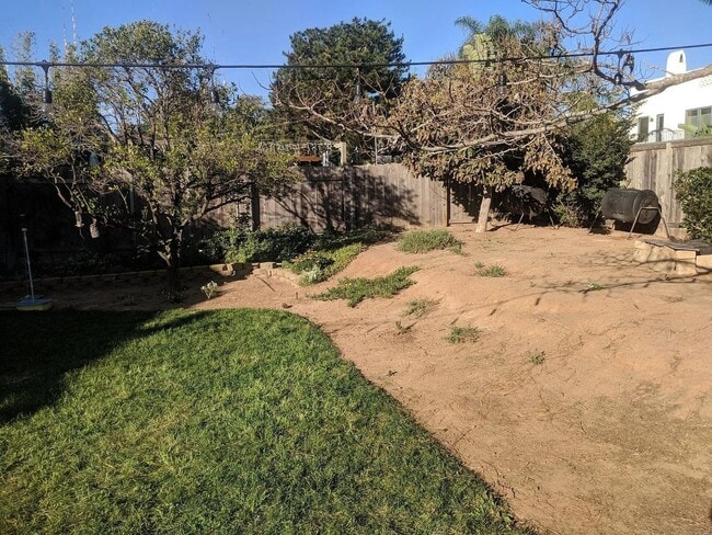 Building Photo - Del Mar Heights Home - West of the 5