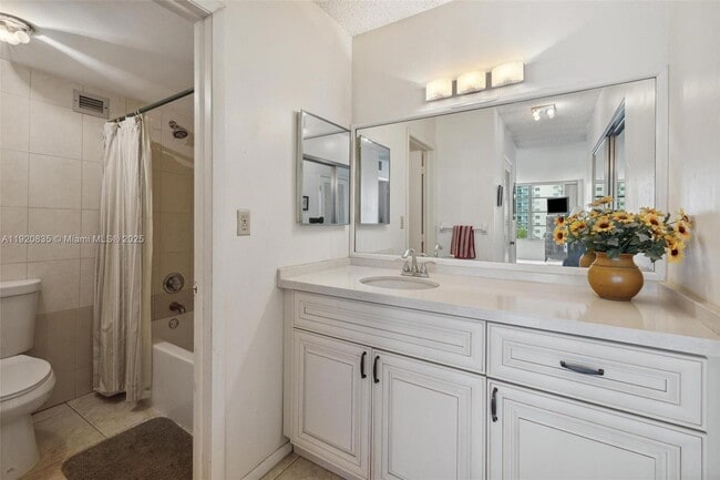 Building Photo - 3800 S Ocean Dr