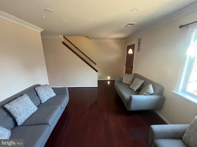 Building Photo - 8411 Del Norte Ct