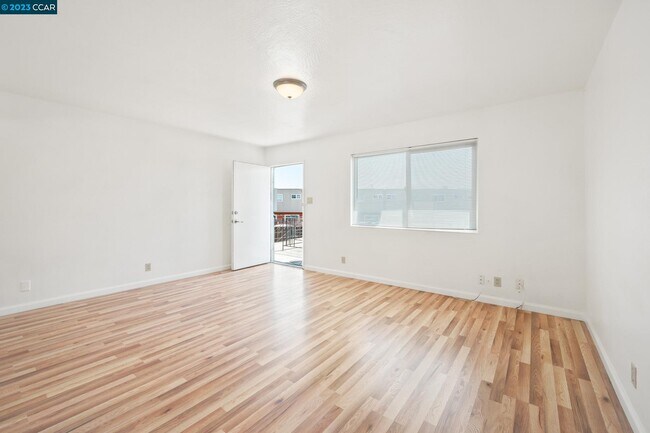 Building Photo - 2542 Denning Ct