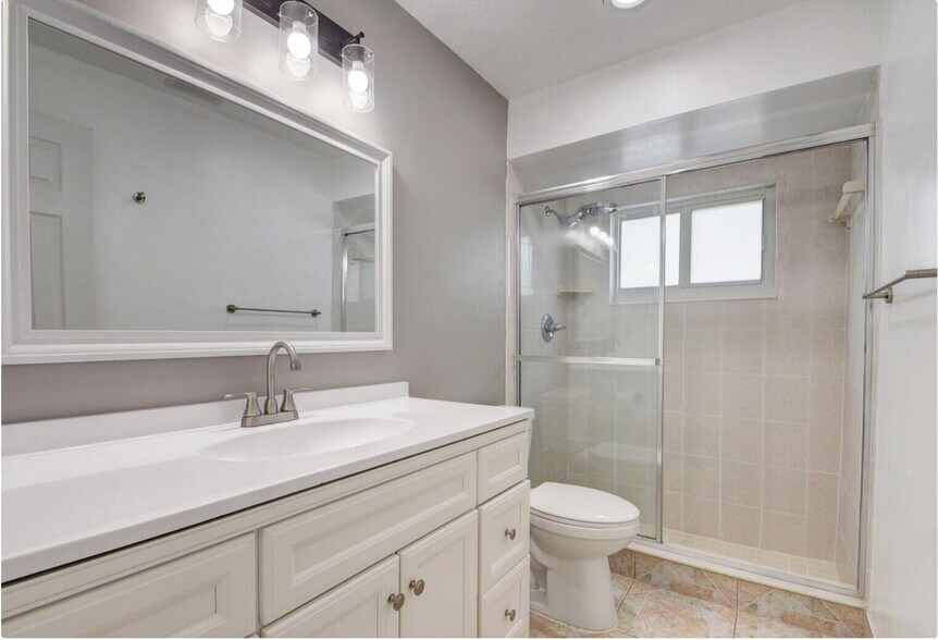 Building Photo - 965 Orchid Dr