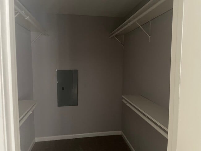 Building Photo - 18767 Forest Ln Cir