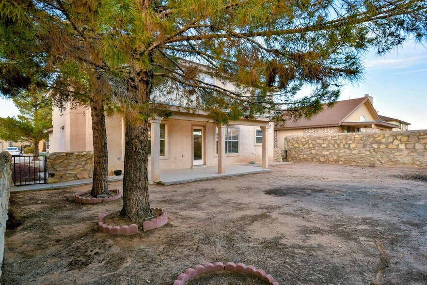 Building Photo - 12484 Tierra Espada Dr
