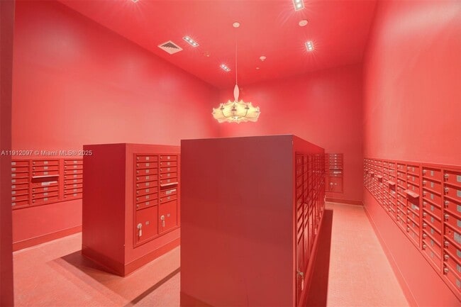 Building Photo - 1600 NE 1st Ave