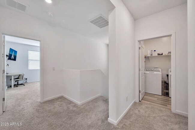 Building Photo - 4803 S Ferric