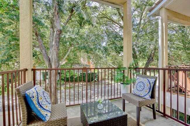 Building Photo - 696 Seabrook Ct