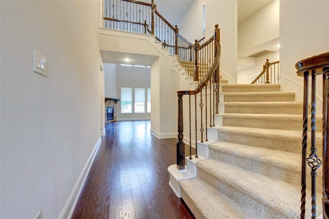 Building Photo - 10307 Latta Creek Dr