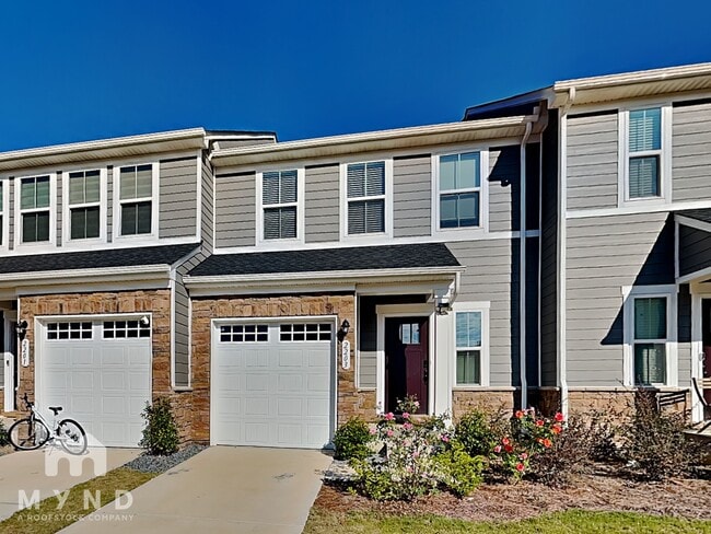 Building Photo - 2203 White Clover Dr
