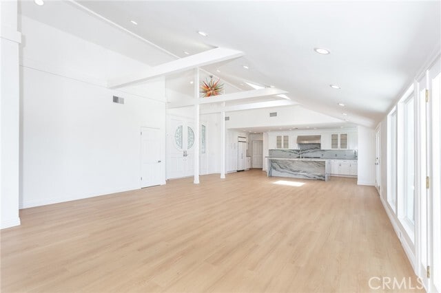 Building Photo - 16973 Strawberry Dr