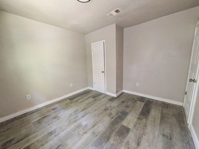 Building Photo - 255 Pollard St