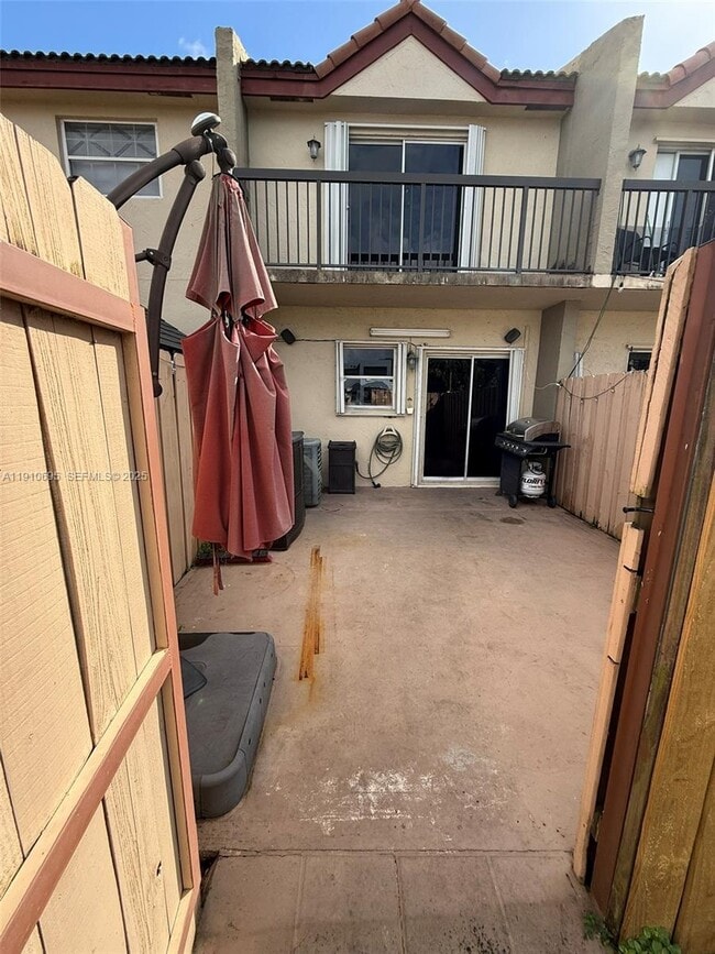 Building Photo - 6250 SW 130th Ave