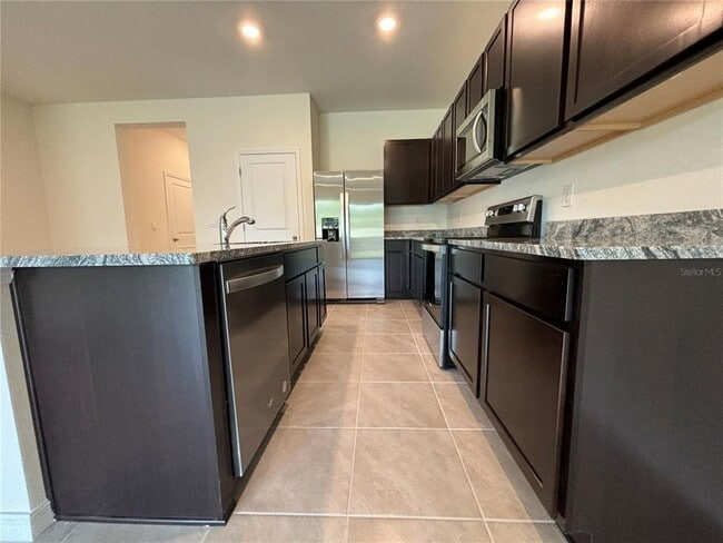 Building Photo - 11147 Crescent Deer Dr