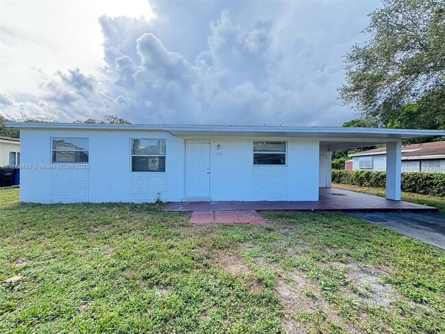 Building Photo - 1051 NW 26th Ave