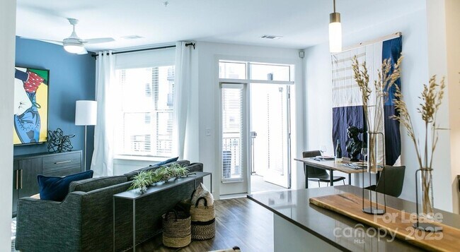 Building Photo - 145 New Bern St