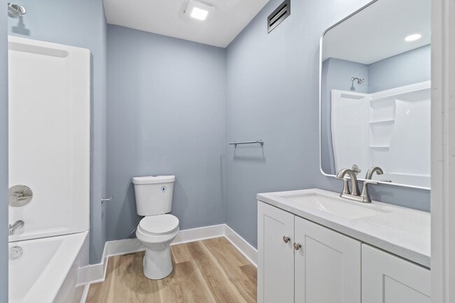 Building Photo - Stunning Fully Renovated Home in the Heart of Historic Oakland City