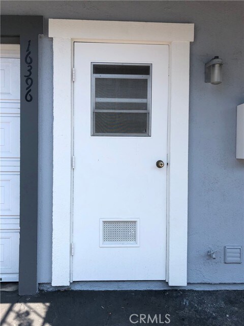 Building Photo - 16392 Calle Castor Cir