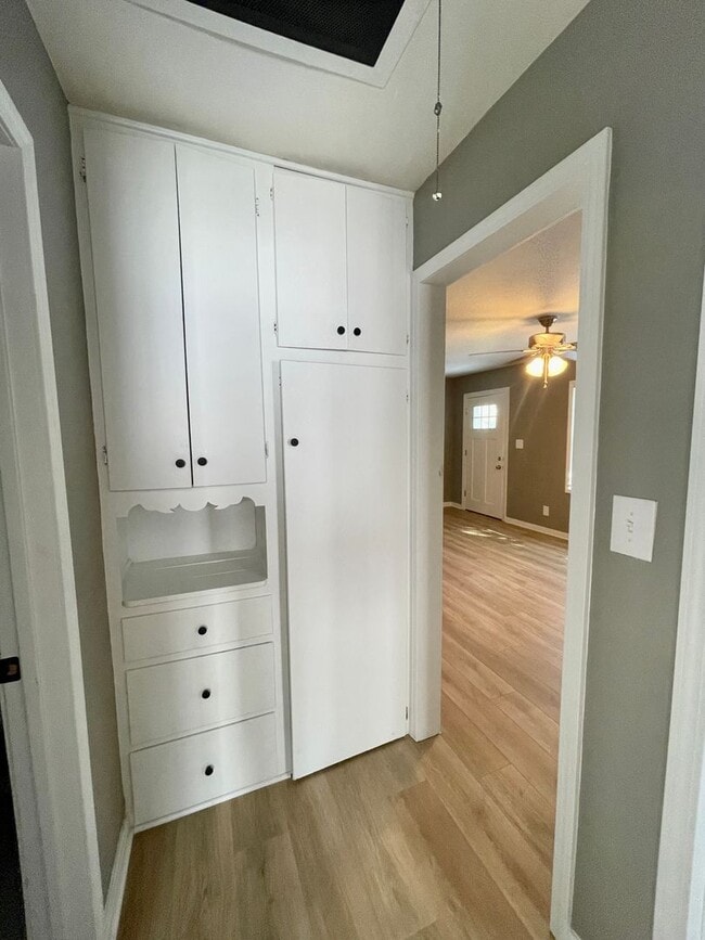 Building Photo - 2 Bedroom Home with Huge Storage basement