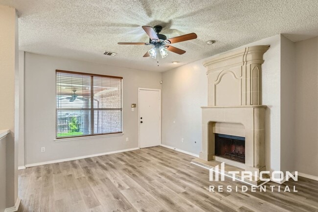 Building Photo - 7602 Tidewater Dr