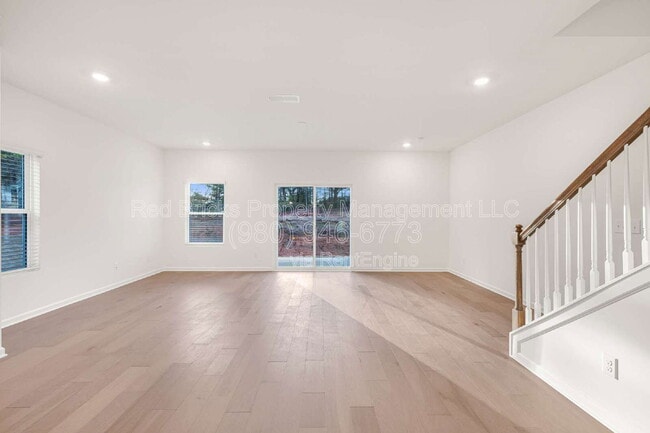 Building Photo - 240 Harpers Run Ln