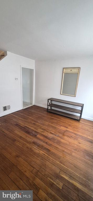 Building Photo - 511 Seagull Ave