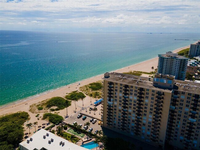 Building Photo - 2000 S Ocean Blvd