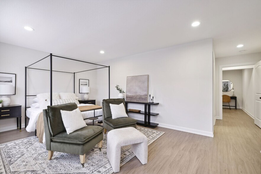 Building Photo - 947 Willow Pl