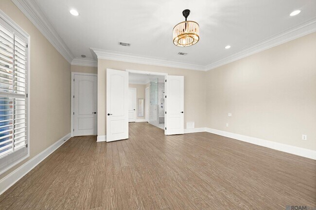 Building Photo - 19537 S Harrells Ferry Rd