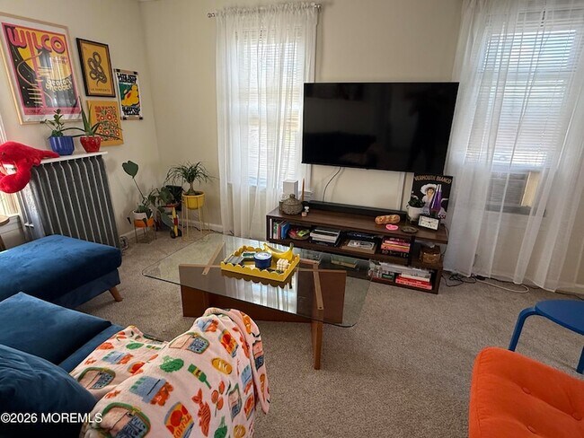 Building Photo - 410 Fifth Avenue Unit 2R