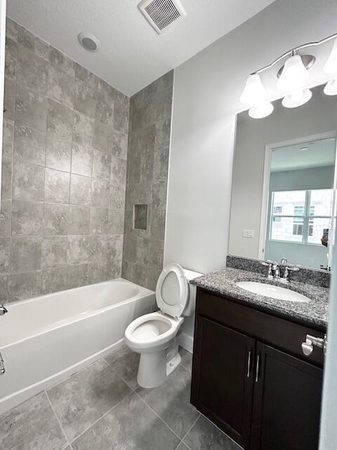 Building Photo - 15192 Wildwood Cir