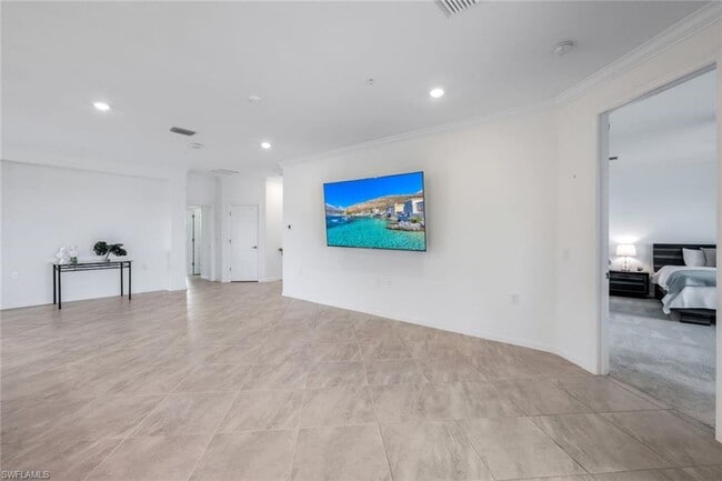 Building Photo - 2375 Montserrat Ln