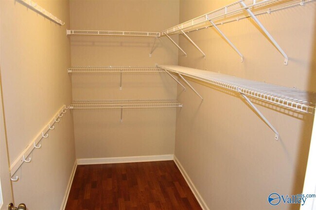 Building Photo - 2438 Belltown Dr SW