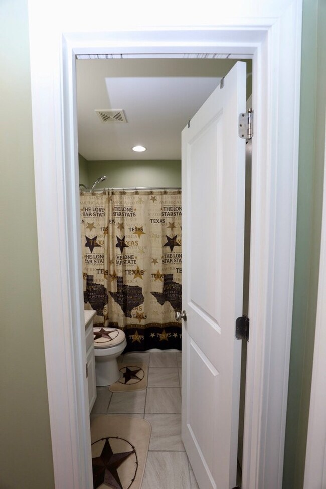 Building Photo - 1280 Winyah St