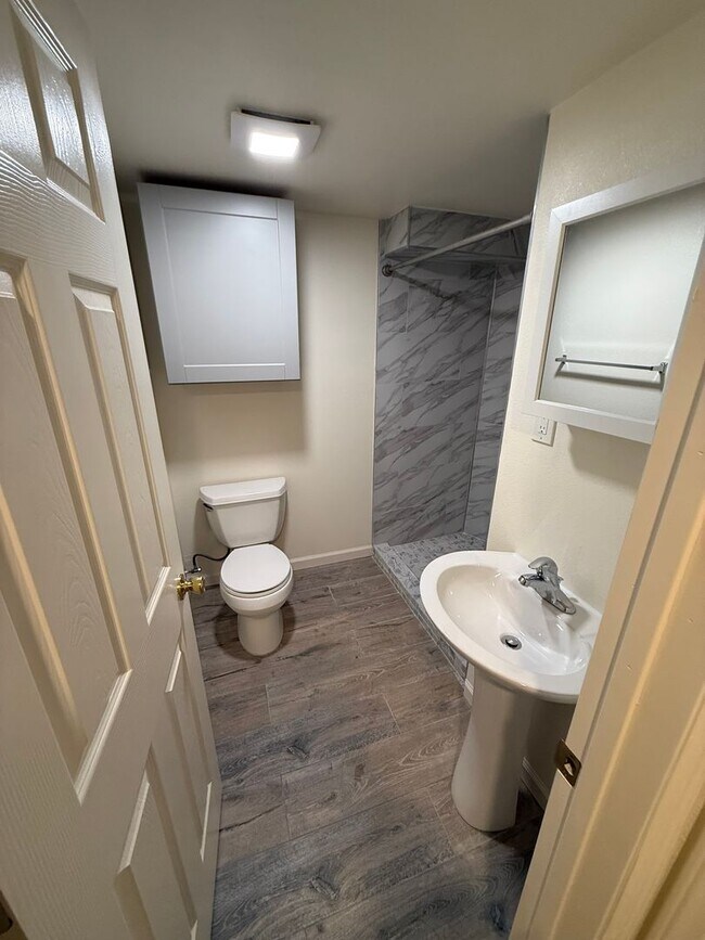 Building Photo - (2017 8th Ave)