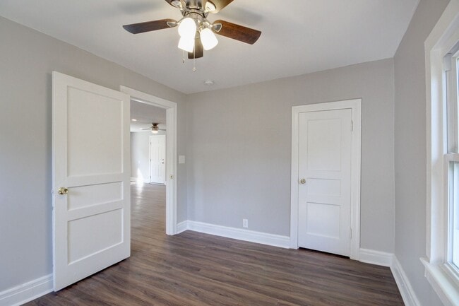 Building Photo - Charming Renovated Ranch Style Home With  Hardwood Flooring and White Cabinetry