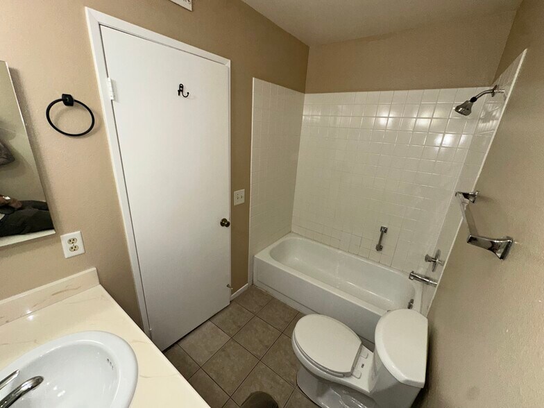 Building Photo - 2726 Coria Pl