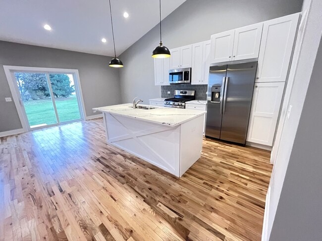 Building Photo - 517 Cobblestone Cir