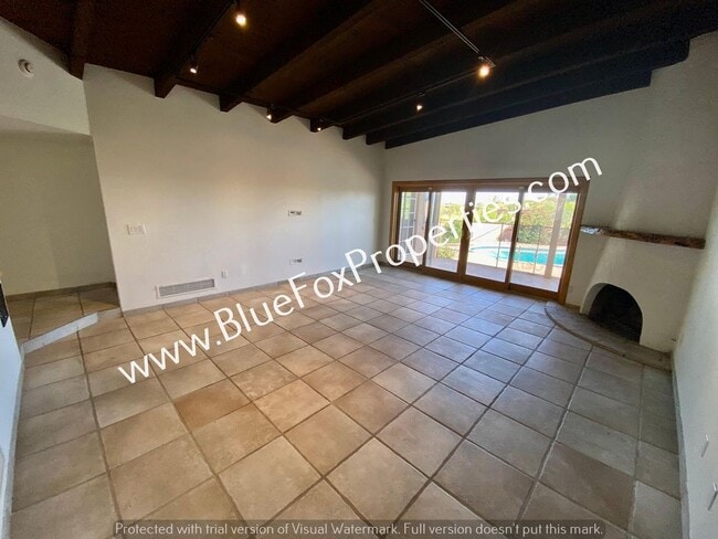 Building Photo - 4740 E Camino la Brinca