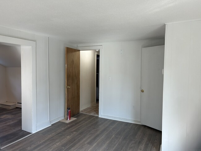 Building Photo - 119 Pleasant St
