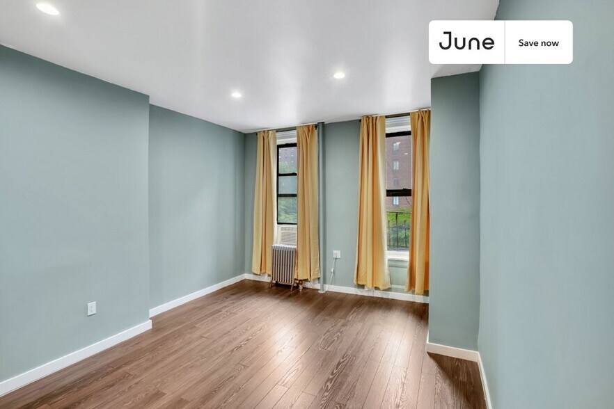 Building Photo - 534 E 14th St