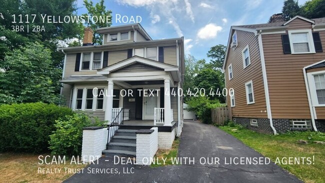 Primary Photo - Charming 3 bed 2 bath colonial home MOVE I...