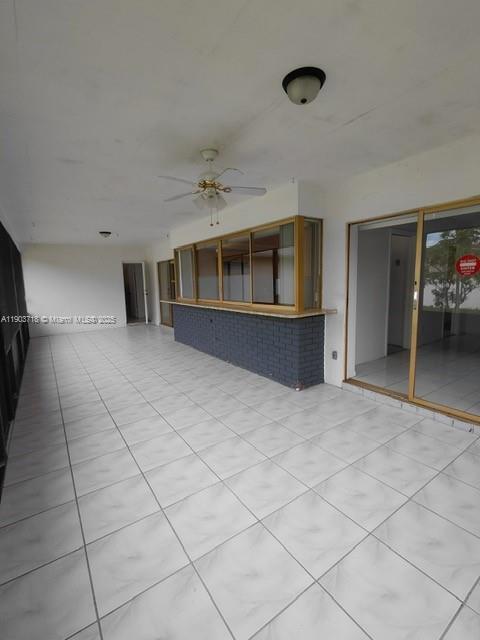 Building Photo - 5115 W Park Rd