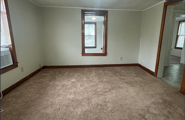 Building Photo - Charming 1-Bedroom Rental in the Heart of ...