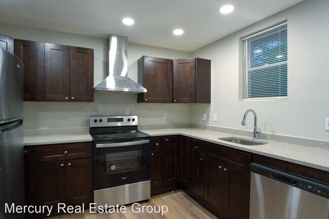 Building Photo - 3 br, 1 bath House - 1519 S 26th St