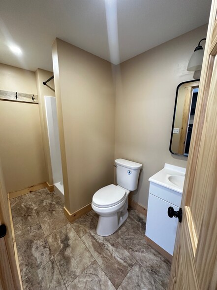 Building Photo - 38 Main St