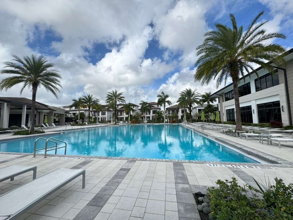 Building Photo - 8311 NW 49th St