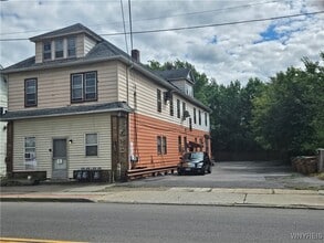 Building Photo - 1037 Walden Ave
