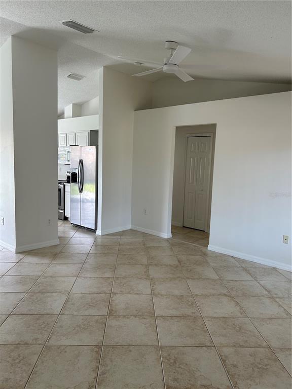 Building Photo - 1515 Silktree Ct
