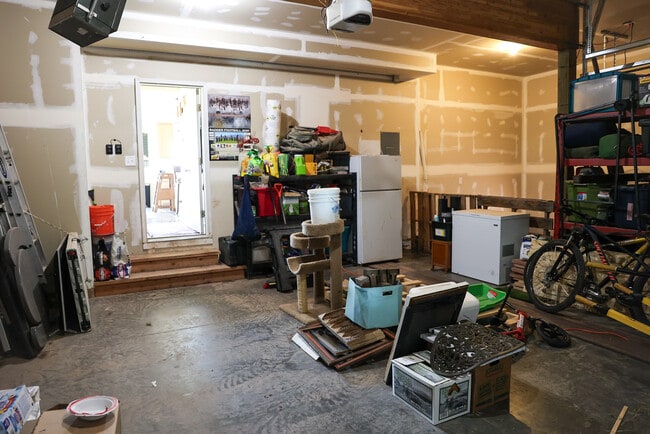 Building Photo - 45 Butch Cassidy Loop