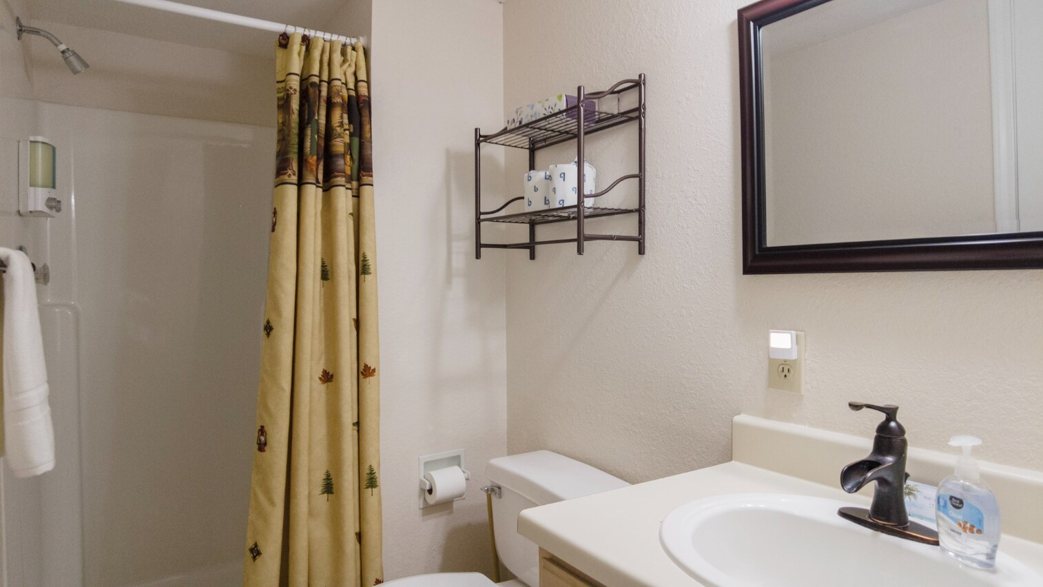 Building Photo - 420 Fall Creek Dr