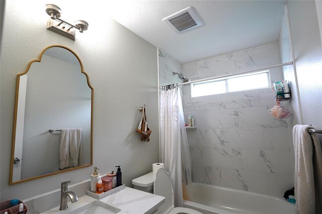 Building Photo - 1700 Constantino Cir